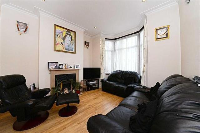  Image of 3 bedroom Terraced house for sale in Elmfield Road London N2 at Elmfield Road, East Finchley, London N2