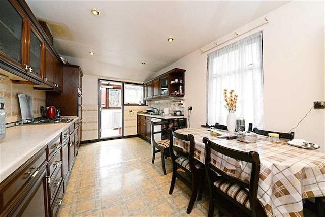  Image of 3 bedroom Terraced house for sale in Elmfield Road London N2 at Elmfield Road, East Finchley, London N2