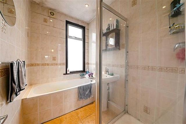  Image of 3 bedroom Terraced house for sale in Elmfield Road London N2 at Elmfield Road, East Finchley, London N2