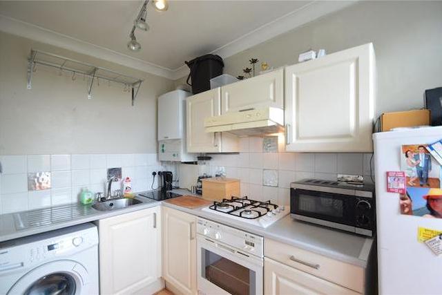  Image of 1 bedroom Flat to rent in Clyde Road Addiscombe Croydon CR0 at Clyde Road, Addiscombe, Croydon CR0