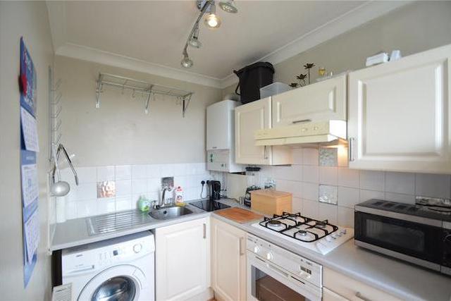  Image of 1 bedroom Flat to rent in Clyde Road Addiscombe Croydon CR0 at Clyde Road, Addiscombe, Croydon CR0
