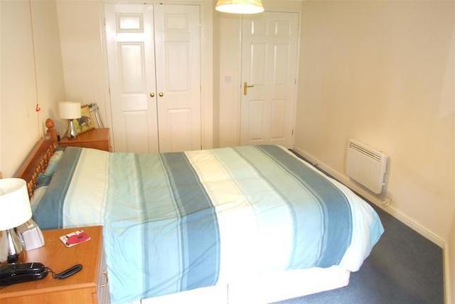  Image of 1 bedroom Property for sale in High Street South Rushden NN10 at High Street South, Rushden NN10