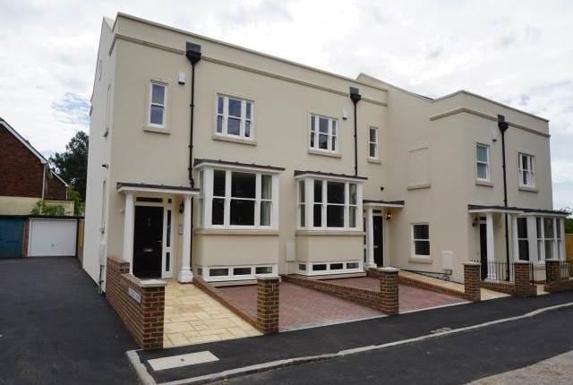  Image of 1 bedroom Property to rent in Cambridge Gardens Tunbridge Wells TN2 at Salomons Mews, Cambridge Gardens, Tunbridge Wells TN2