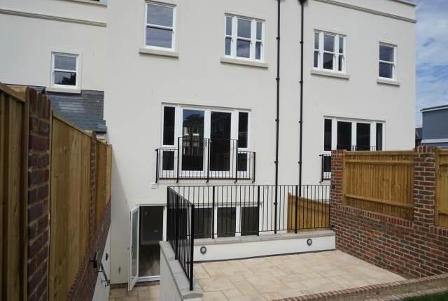  Image of 1 bedroom Property to rent in Cambridge Gardens Tunbridge Wells TN2 at Salomons Mews, Cambridge Gardens, Tunbridge Wells TN2