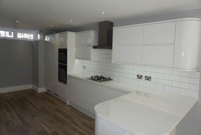  Image of 1 bedroom Property to rent in Cambridge Gardens Tunbridge Wells TN2 at Salomons Mews, Cambridge Gardens, Tunbridge Wells TN2