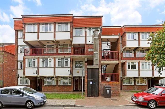 Image of 3 bedroom Flat for sale in Pitfield Way London NW10 at Pitfield Way, London NW10