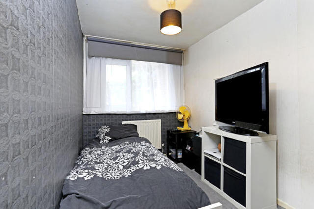  Image of 3 bedroom Flat for sale in Pitfield Way London NW10 at Pitfield Way, London NW10