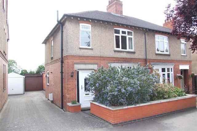  Image of 3 bedroom Semi-Detached house for sale in Prospect Avenue Rushden NN10 at Prospect Avenue, Rushden NN10