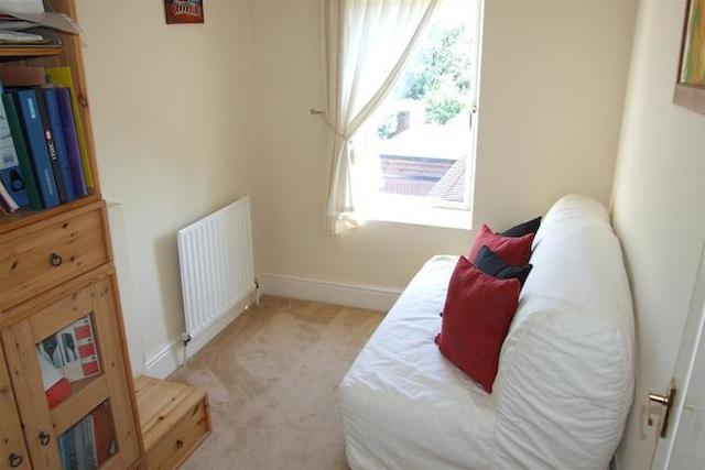  Image of 3 bedroom Semi-Detached house for sale in Prospect Avenue Rushden NN10 at Prospect Avenue, Rushden NN10