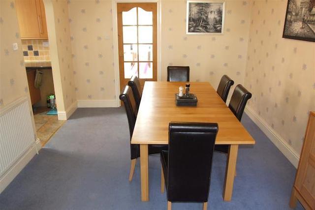  Image of 3 bedroom Semi-Detached house for sale in Prospect Avenue Rushden NN10 at Prospect Avenue, Rushden NN10