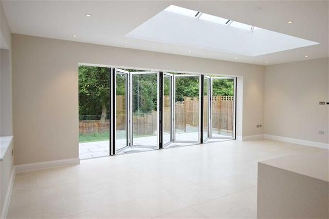  Image of 5 bedroom Detached house for sale in Highland Road Badgers Mount Sevenoaks TN14 at Highland Road, Badgers Mount, Sevenoaks TN14