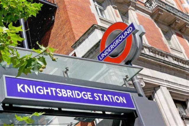  Image of 1 bedroom Flat to rent in Park Mansions Knightsbridge London SW1X at Park Mansions, Knightsbridge, London SW1X