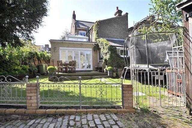  Image of 3 bedroom Detached house for sale in Green Lane Chislehurst BR7 at Green Lane, Chislehurst BR7