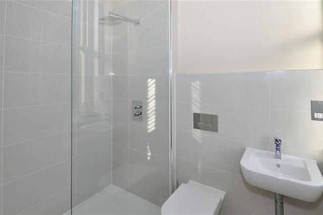 Image of 3 bedroom Flat for sale in Sundridge Avenue Bromley BR1 at Sundridge Avenue, Bromley, Kent BR1