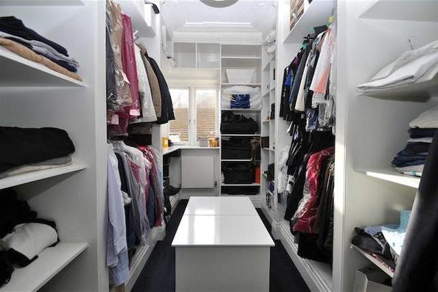  Image of 3 bedroom Flat for sale in Sundridge Avenue Bromley BR1 at Sundridge Avenue, Bromley, Kent BR1