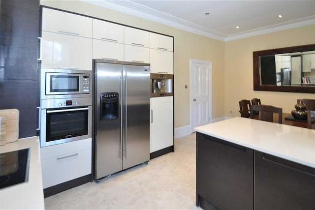  Image of 3 bedroom Flat for sale in Sundridge Avenue Bromley BR1 at Sundridge Avenue, Bromley, Kent BR1