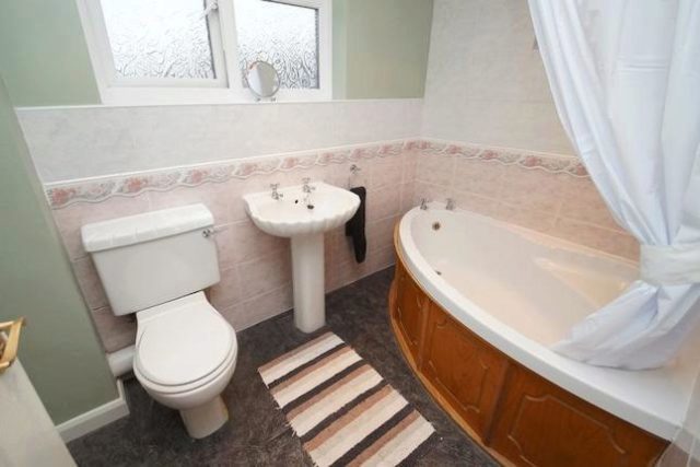  Image of 5 bedroom Detached house for sale in Deansway Bromsgrove B61 at Deansway, Bromsgrove B61