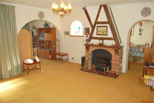  Image of 2 bedroom Detached Bungalow for sale in Linden Avenue Broadstairs CT10 at Linden Avenue, Broadstairs, Kent CT10