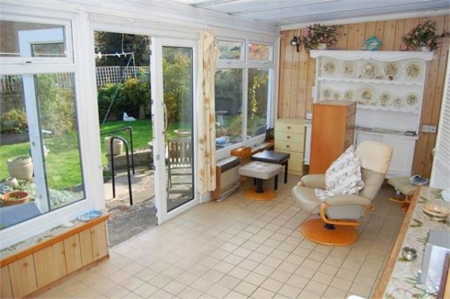  Image of 2 bedroom Detached Bungalow for sale in Linden Avenue Broadstairs CT10 at Linden Avenue, Broadstairs, Kent CT10