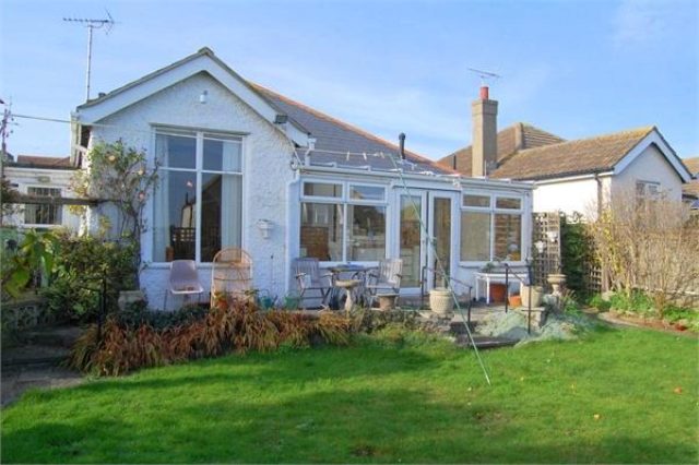  Image of 2 bedroom Detached Bungalow for sale in Linden Avenue Broadstairs CT10 at Linden Avenue, Broadstairs, Kent CT10