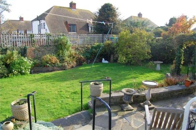  Image of 2 bedroom Detached Bungalow for sale in Linden Avenue Broadstairs CT10 at Linden Avenue, Broadstairs, Kent CT10