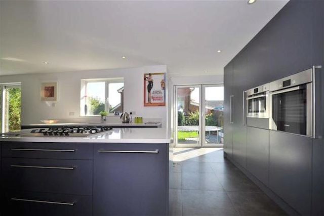  Image of 4 bedroom Detached house for sale in Beechwood Rise Chislehurst BR7 at Beechwood Rise, Chislehurst BR7