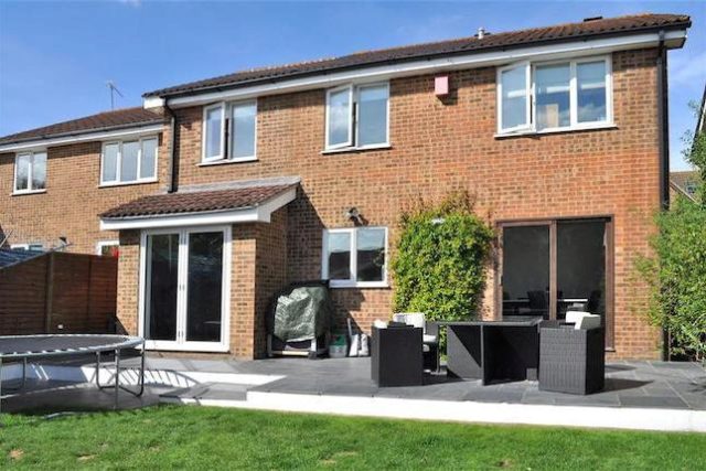  Image of 4 bedroom Detached house for sale in Beechwood Rise Chislehurst BR7 at Beechwood Rise, Chislehurst BR7