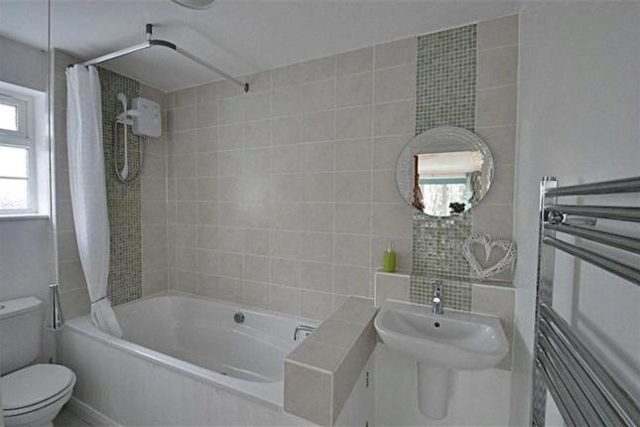  Image of 4 bedroom Detached house for sale in Lusted Hall Lane Tatsfield Westerham TN16 at Lusted Hall Lane, Tatsfield, Westerham TN16