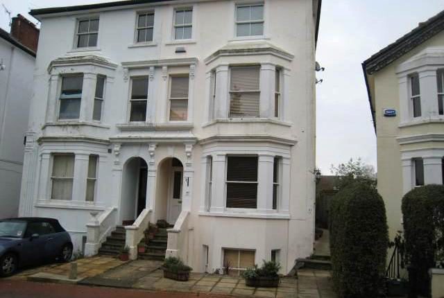  Image of 1 bedroom Flat to rent in Mount Sion Tunbridge Wells TN1 at Mount Sion, Tunbridge Wells, Kent TN1