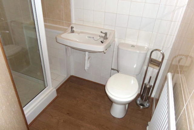  Image of 1 bedroom Terraced house to rent in Great South West Road Hounslow TW4 at Great South West Road, Hounslow TW4