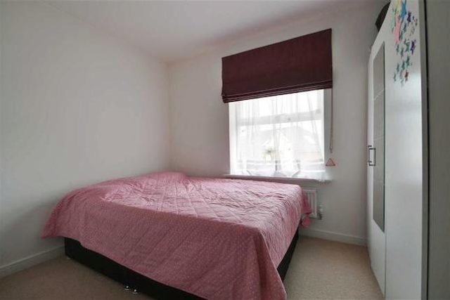  Image of 2 bedroom Flat for sale in Wells View Drive Bromley BR2 at Wells View Drive, Bromley, Kent BR2