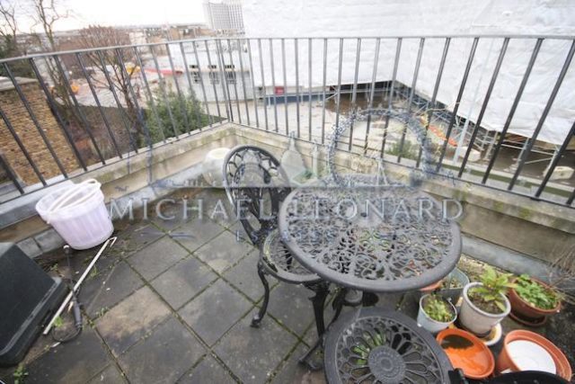  Image of 2 bedroom Flat to rent in Eardley Crescent London SW5 at Eardley Crescent, Earls Court SW5