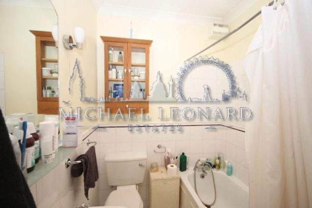  Image of 2 bedroom Flat to rent in Eardley Crescent London SW5 at Eardley Crescent, Earls Court SW5