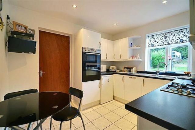  Image of 3 bedroom Detached house for sale in Lynton Avenue St. Mary Cray Orpington BR5 at Lynton Avenue, St. Mary Cray, Orpington BR5