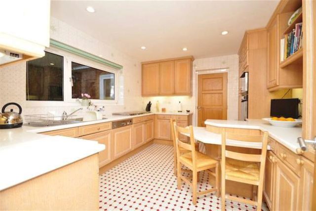  Image of 4 bedroom Detached house for sale in Brimstone Close Orpington BR6 at Brimstone Close, Chelsfield Park, Orpington BR6
