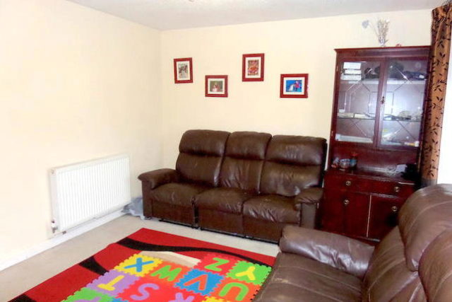  Image of 2 bedroom Farm House to rent in Southern Avenue Feltham TW14 at Southern Avenue, Feltham TW14