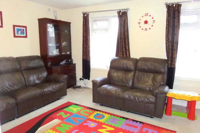  Image of 2 bedroom Farm House to rent in Southern Avenue Feltham TW14 at Southern Avenue, Feltham TW14