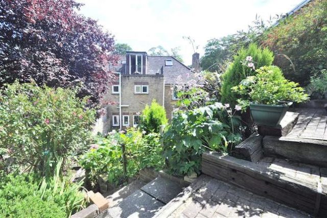  Image of 4 bedroom Semi-Detached house for sale in Logs Hill Chislehurst BR7 at Logs Hill, Chislehurst BR7