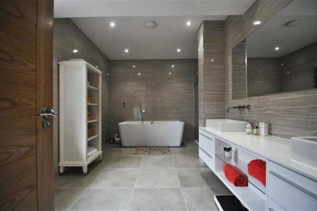  Image of 7 bedroom Detached house for sale in Ashfield Lane Chislehurst BR7 at Ashfield Lane, Chislehurst BR7