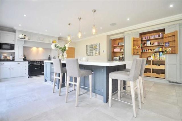  Image of 7 bedroom Detached house for sale in Ashfield Lane Chislehurst BR7 at Ashfield Lane, Chislehurst BR7