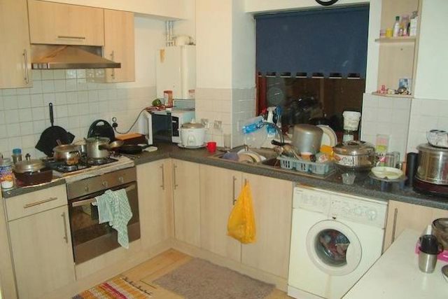  Image of 1 bedroom Flat for sale in Royal Court Kings Road Reading RG1 at Royal Court, Reading RG1