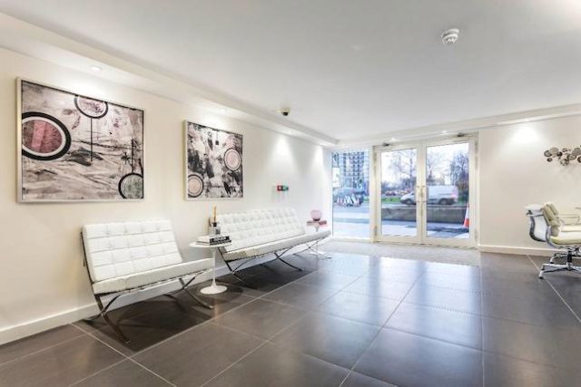  Image of 1 bedroom Flat to rent in Holland Park Avenue London W11 at Holland Park Avenue, London W11