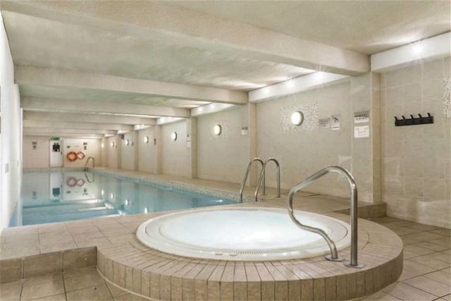  Image of 1 bedroom Flat to rent in Forum Magnum Square London SE1 at West Block, County Hall Apartments, South Bank, London SE1