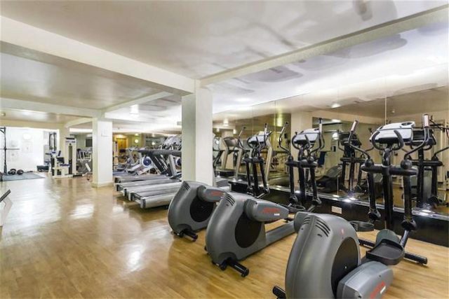  Image of 1 bedroom Flat to rent in Forum Magnum Square London SE1 at West Block, County Hall Apartments, South Bank, London SE1