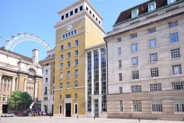  Image of 1 bedroom Flat to rent in Forum Magnum Square London SE1 at West Block, County Hall Apartments, South Bank, London SE1