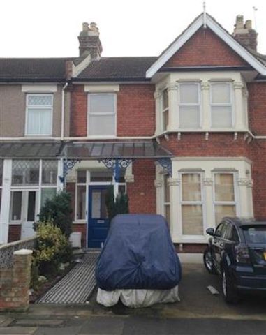  Image of 2 bedroom Flat to rent in Felbrigge Road Ilford IG3 at Felbrigge Road, Seven Kings IG3