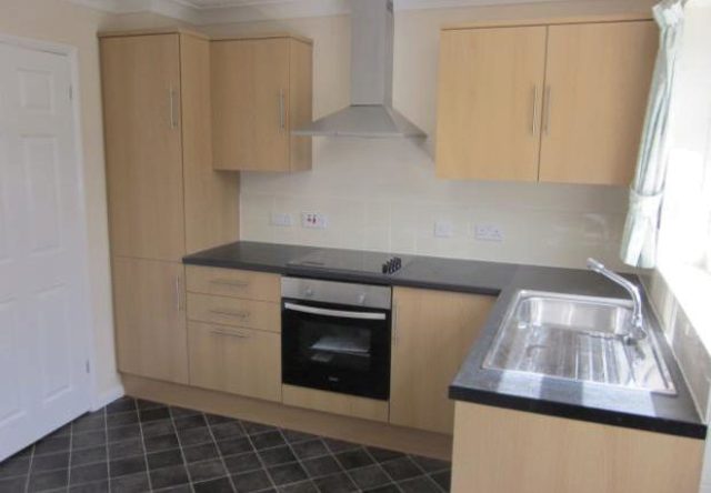  Image of 2 bedroom Terraced house to rent in Park Road Irthlingborough Wellingborough NN9 at Park Road, Irthlingborough NN9