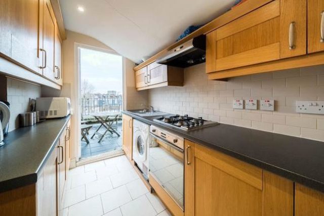  Image of 3 bedroom Flat to rent in Sevington Street London W9 at Sevington Street, Maida Vale W9