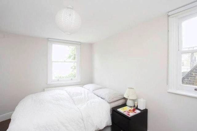  Image of 3 bedroom Flat to rent in Sevington Street London W9 at Sevington Street, Maida Vale W9