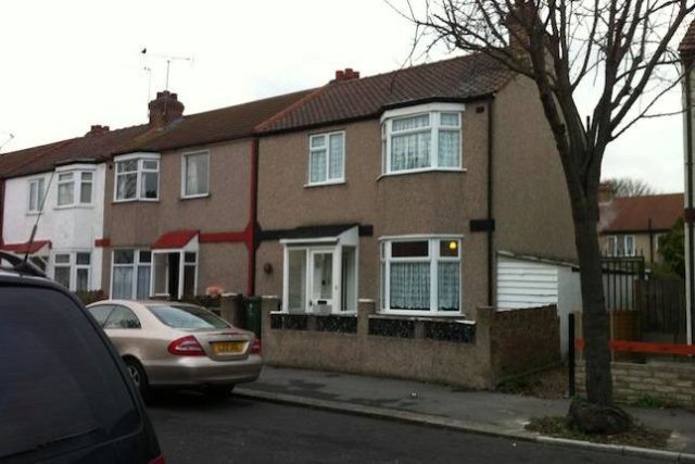  Image of 3 bedroom Property to rent in Heath Road Chadwell Heath Romford RM6 at Heath Road, Chadwell Heath RM6